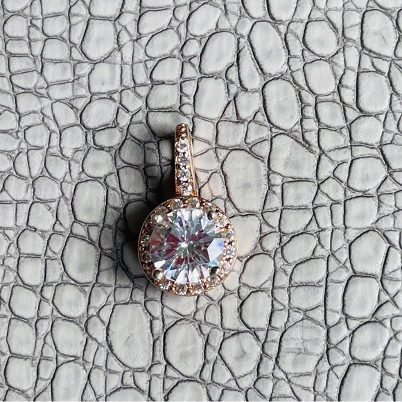 Halo Rose Gold Plated Round Cubic Zirconia 925 Sterling Silver Pendant - Picture 3 of 6